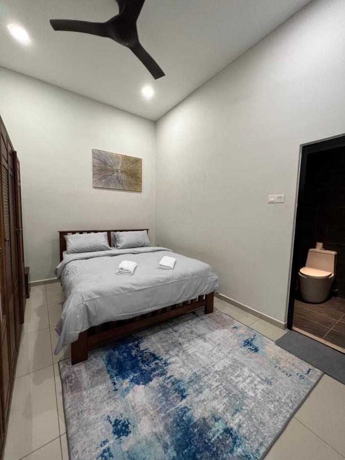 R3Trohouse 3Br 8Pax Ps4,Pool Table,Netflix Villa Kuantan Exteriör bild
